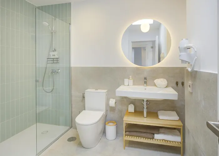 Calm Apartmanhotel 3*